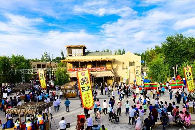 月牙泉小镇非遗展示体育竞技活动精彩纷呈